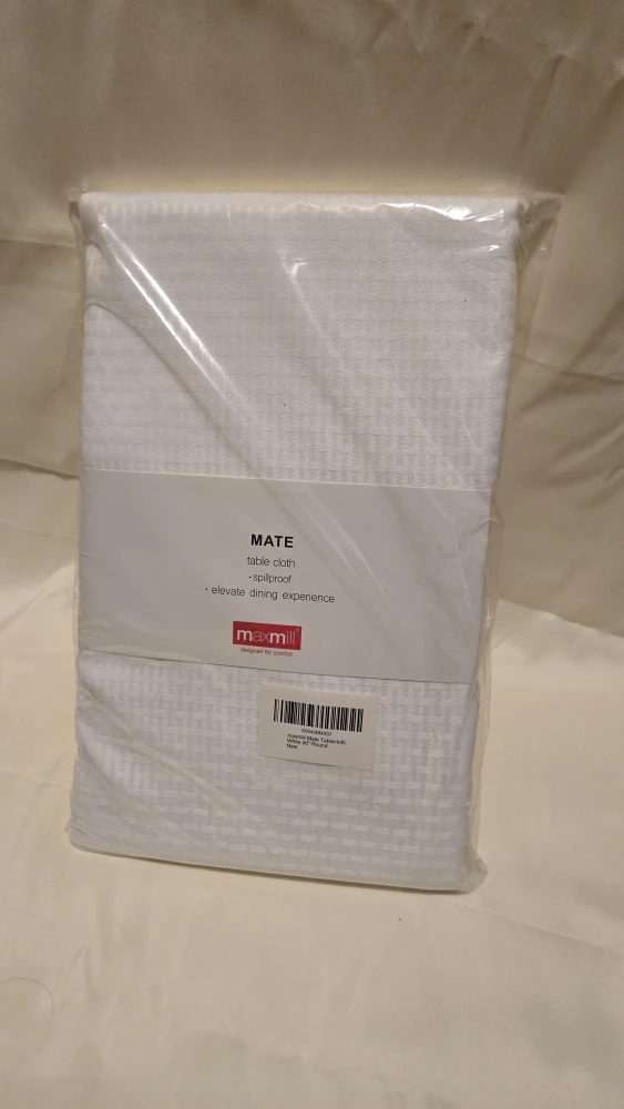 White Christmas Round Tablecloth 90" #Cleanout