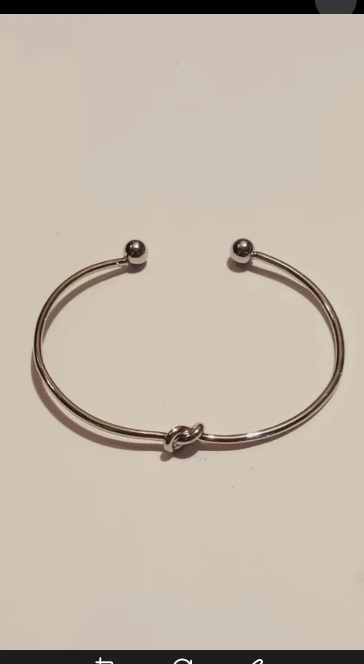 NEW !! Gorgeous Simple Elegant Knot Bangle Bracelet