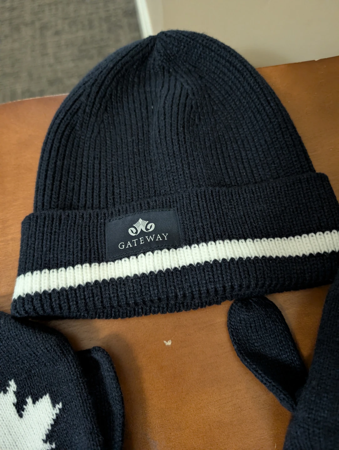 Gateway Beanie and Mittens Set - photo 2