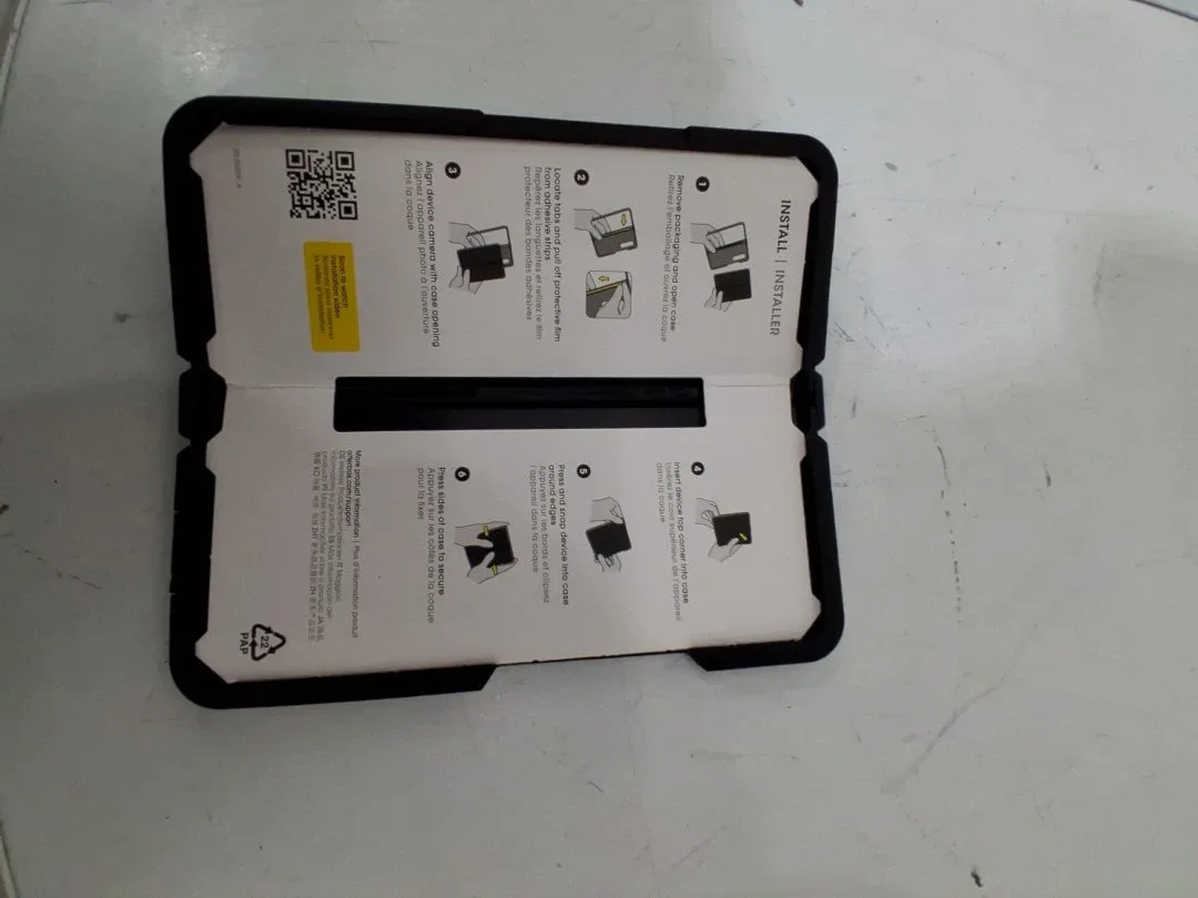 OtterBox Galaxy Z Fold5 Defender Series XT Case image indicator(3)