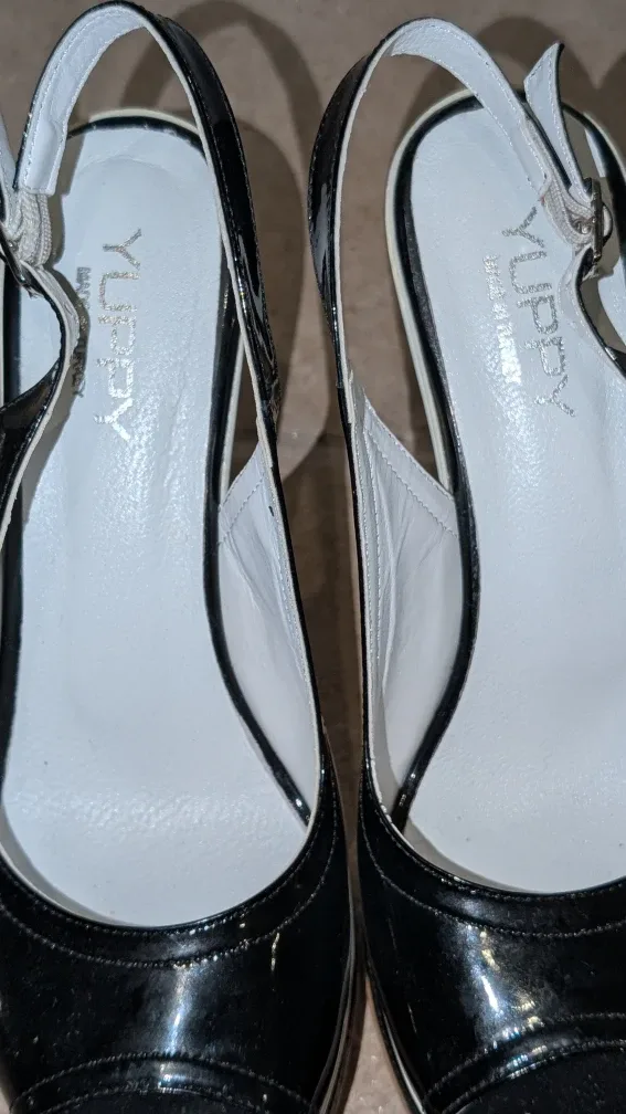 Yuppy Black & White Heels #Cleanout image indicator(6)