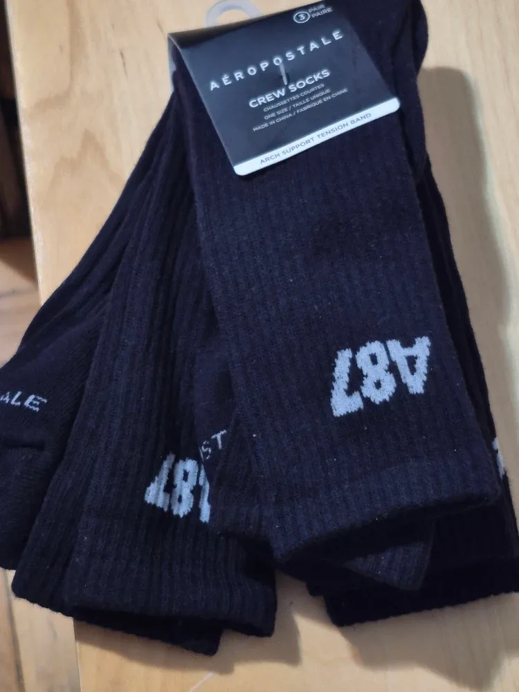 BN)Aeropostale Crew Socks - Black - 3 Pairs