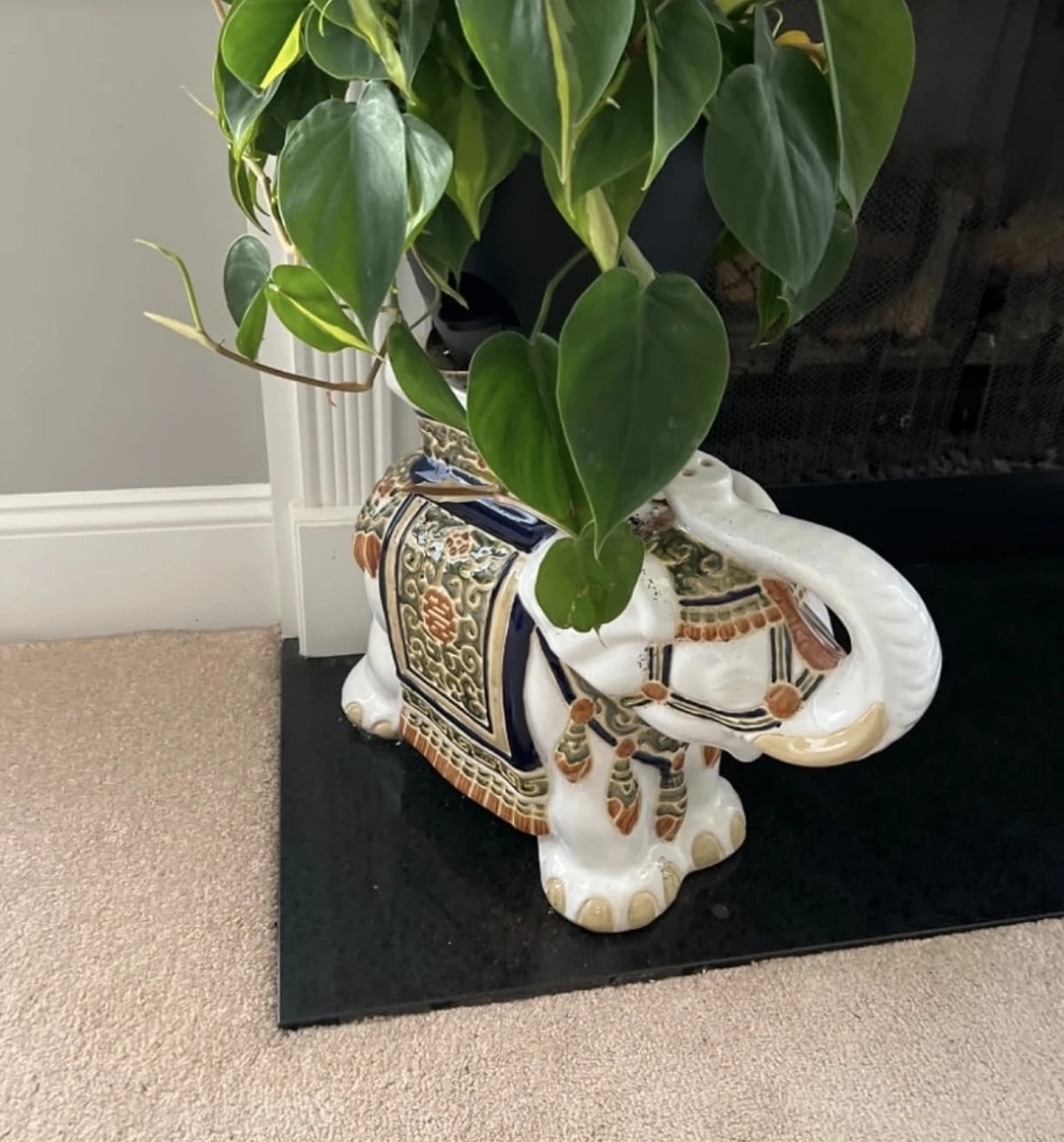 Ceramic Elephant Plant Stand - photo 5