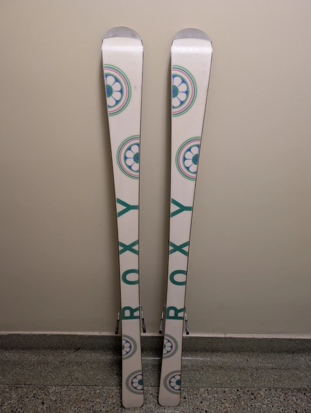 Roxy Skis - Size 146 - photo 2