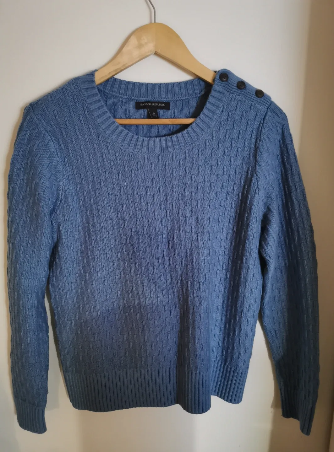 Banana Republic Blue Sweater - Size M
