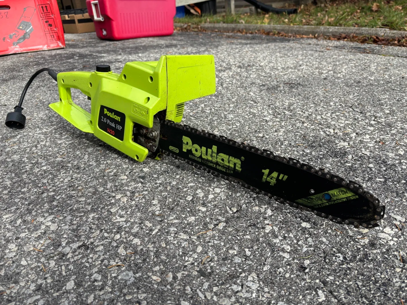 Poulan 2.0 Peak HP 14" Chainsaw #Cleanout image indicator(2)