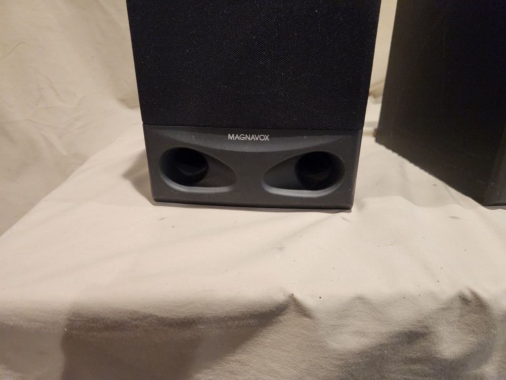 Magnavox FW25 Speakers - photo 2