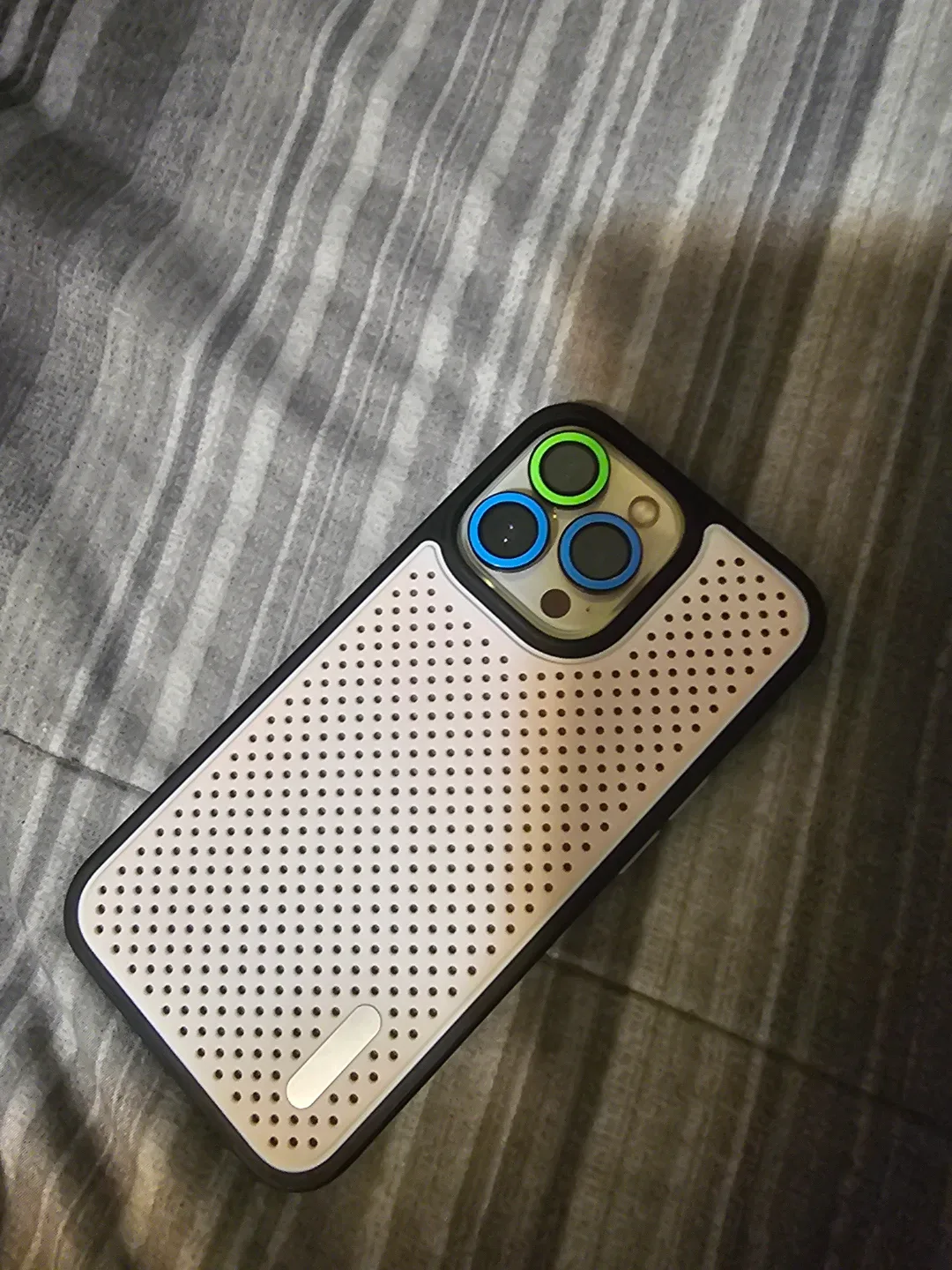 Iphone 13pro 128gb 120 refresh rate image indicator(3)