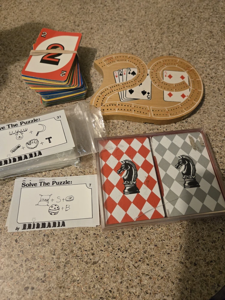 Card Games Bundle: Uno, Cribbage Board & More!