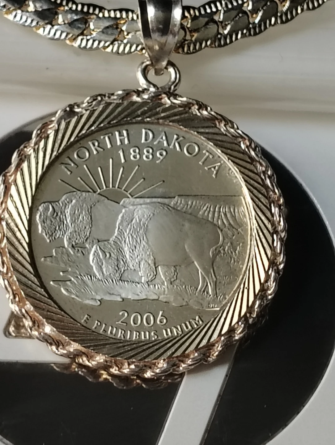 North Dakota 2006 Coin Pendant Necklace - photo 2