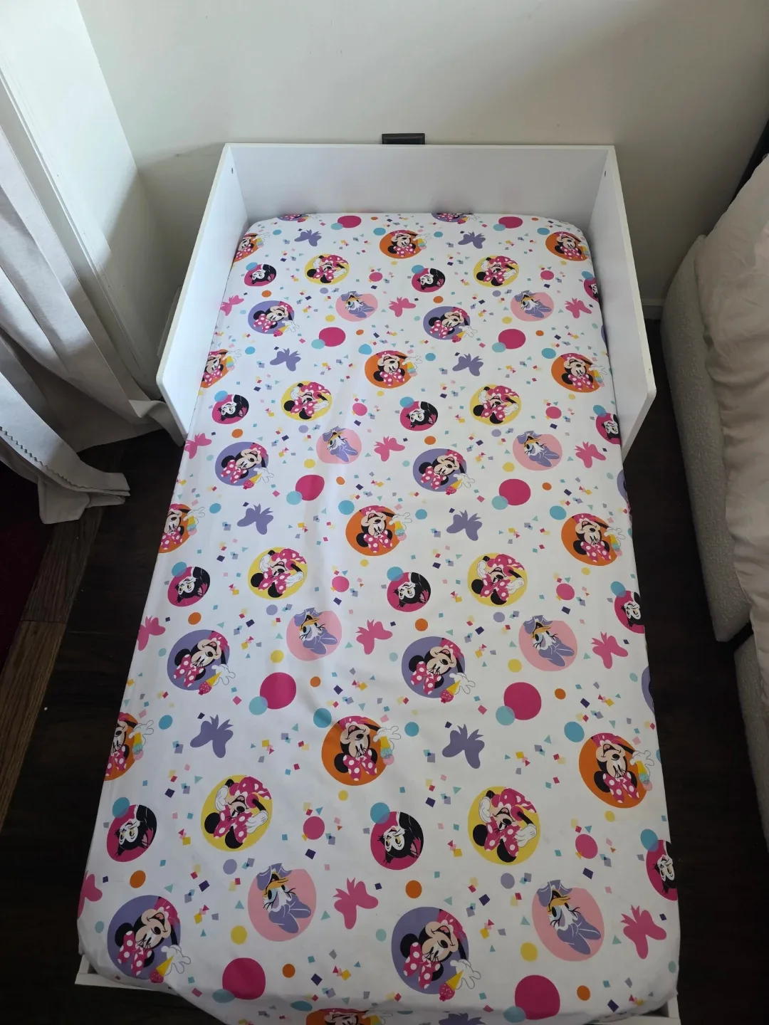Toddler bed
