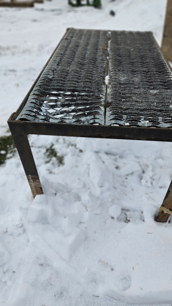 Heavy duty metal table 4×2ft - photo 3