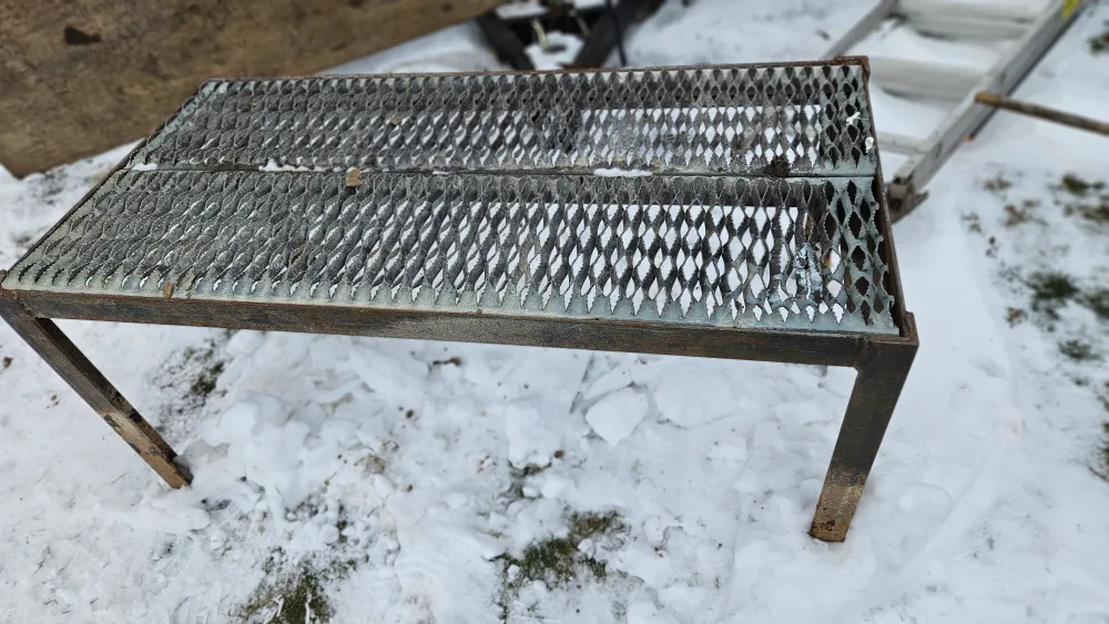 Heavy duty metal table 4×2ft image indicator(4)