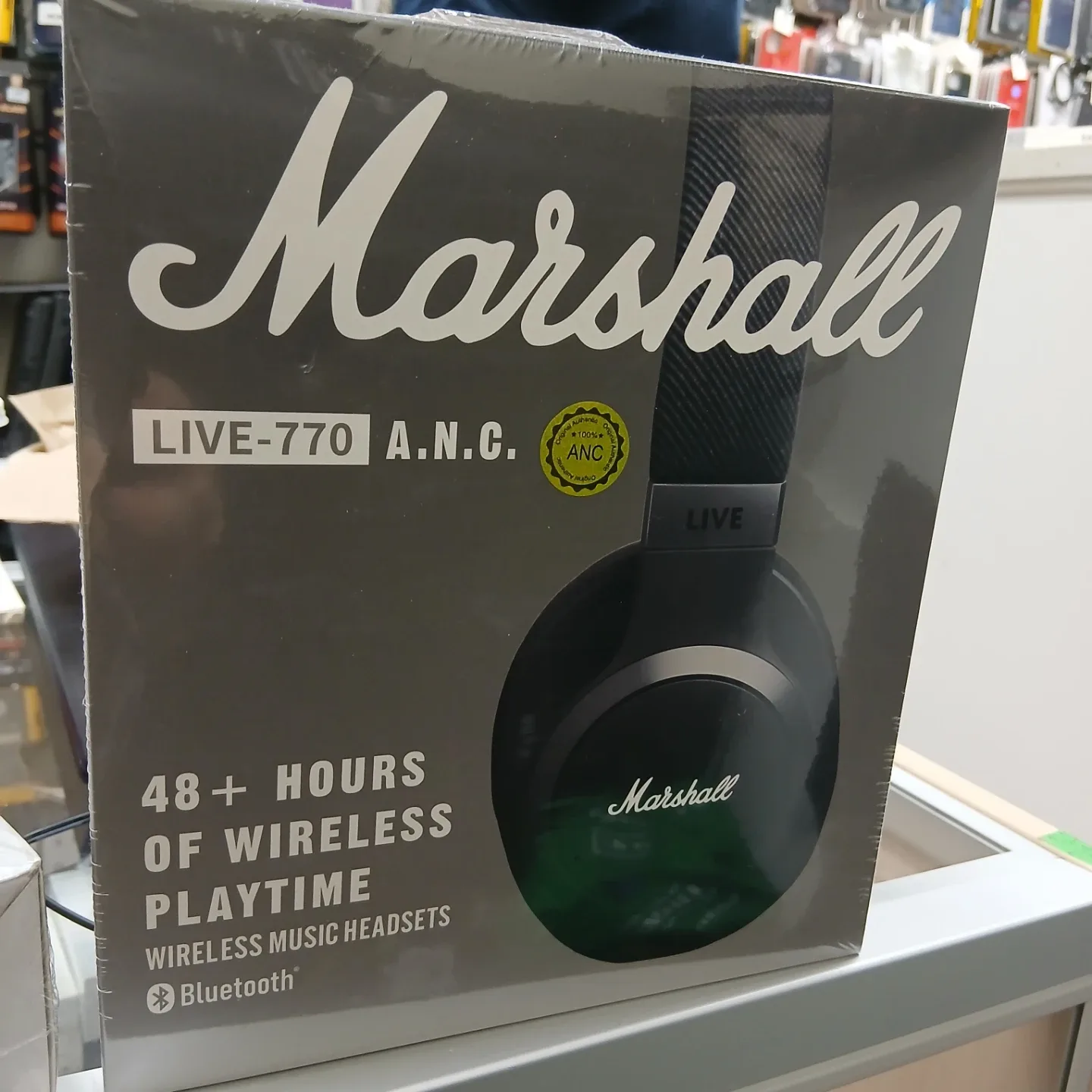 #Cleanout - New Marshall LIVE-770 A.N.C. Wireless