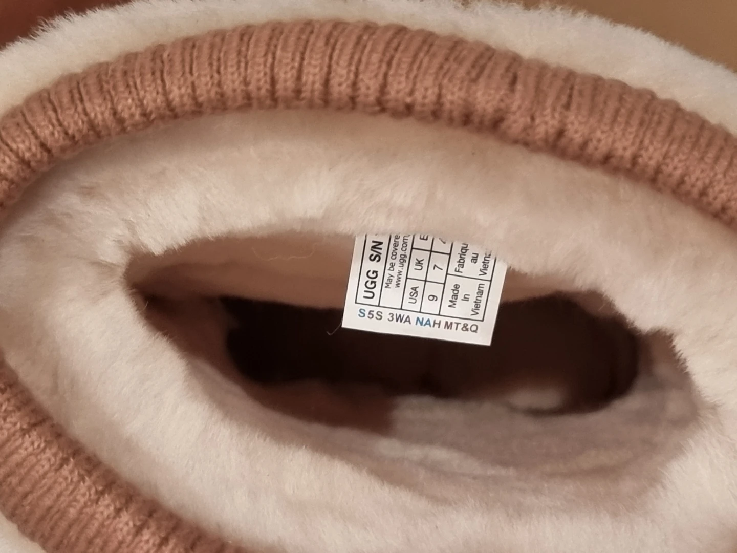 UGG Women Classic Short Posy Boots Size 9 . Brand NEW - photo 5