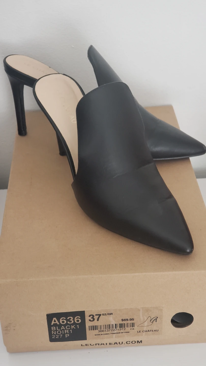 Le Chateau Black Mules - Size 37