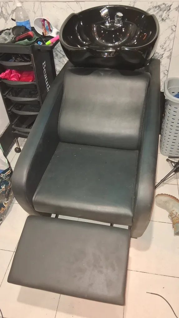 Salon Shampoo Chair - Black