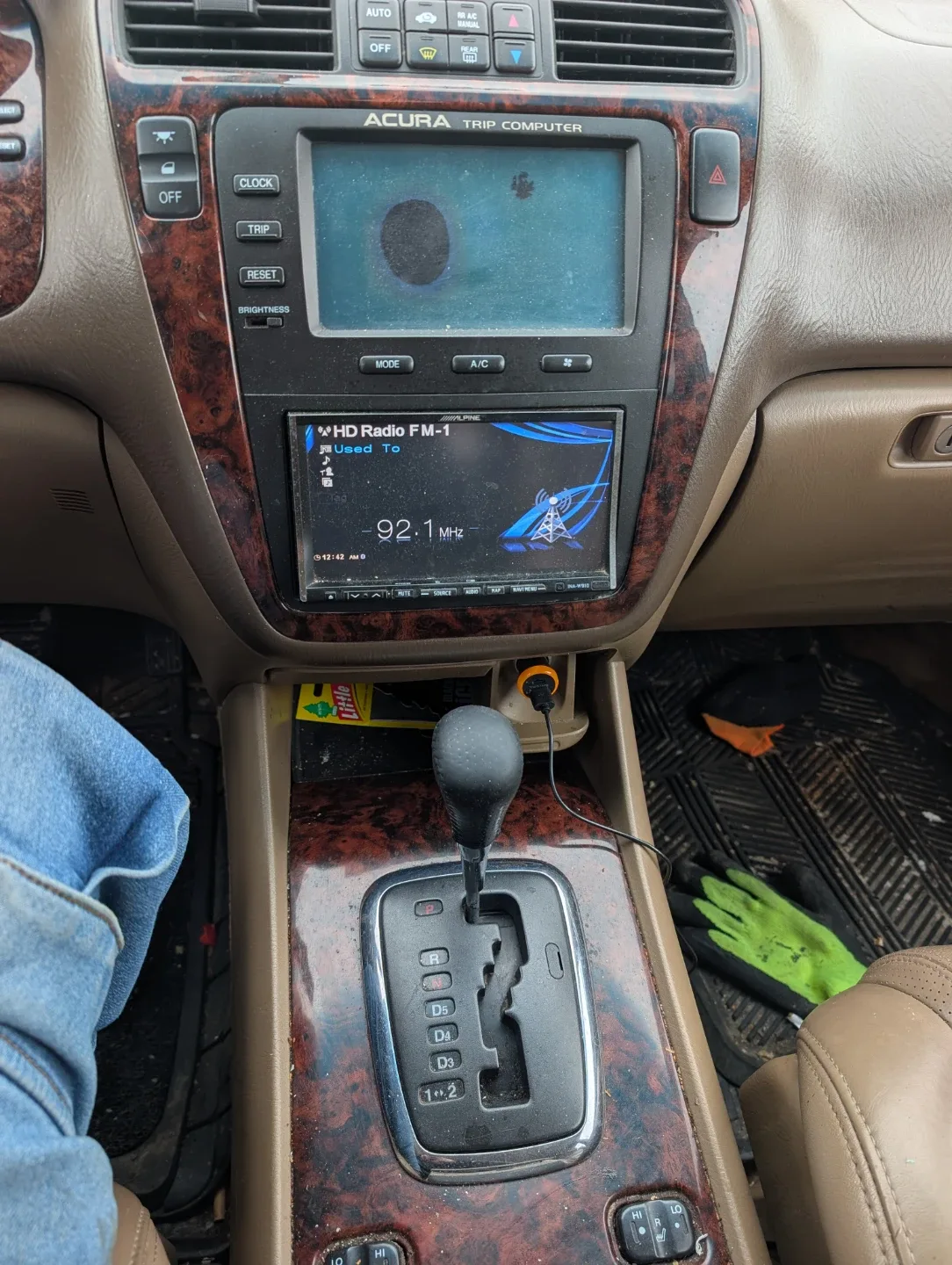 Fully loaded 4 door accura MDX  2002 image indicator(4)