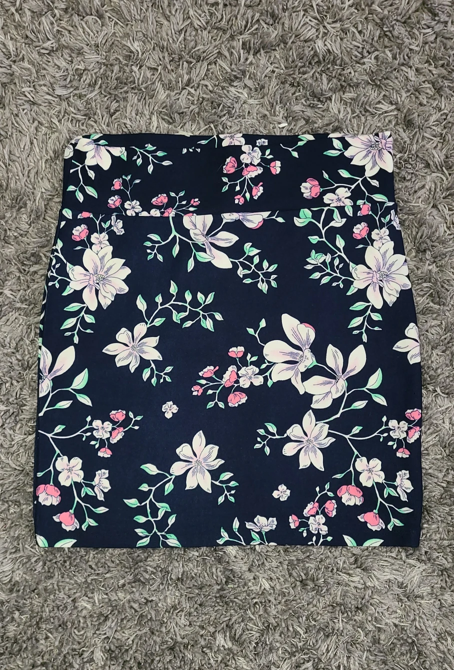 Lily Morgan Floral Skirt - Sz. M