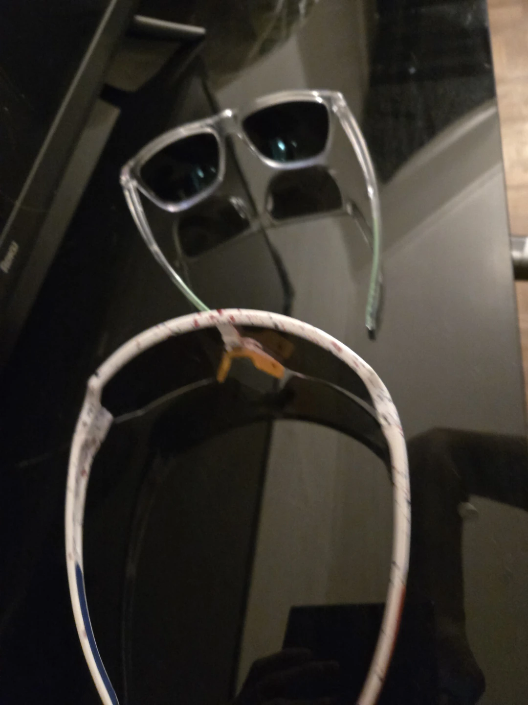 Sunglasses - Two Pairs - photo 2