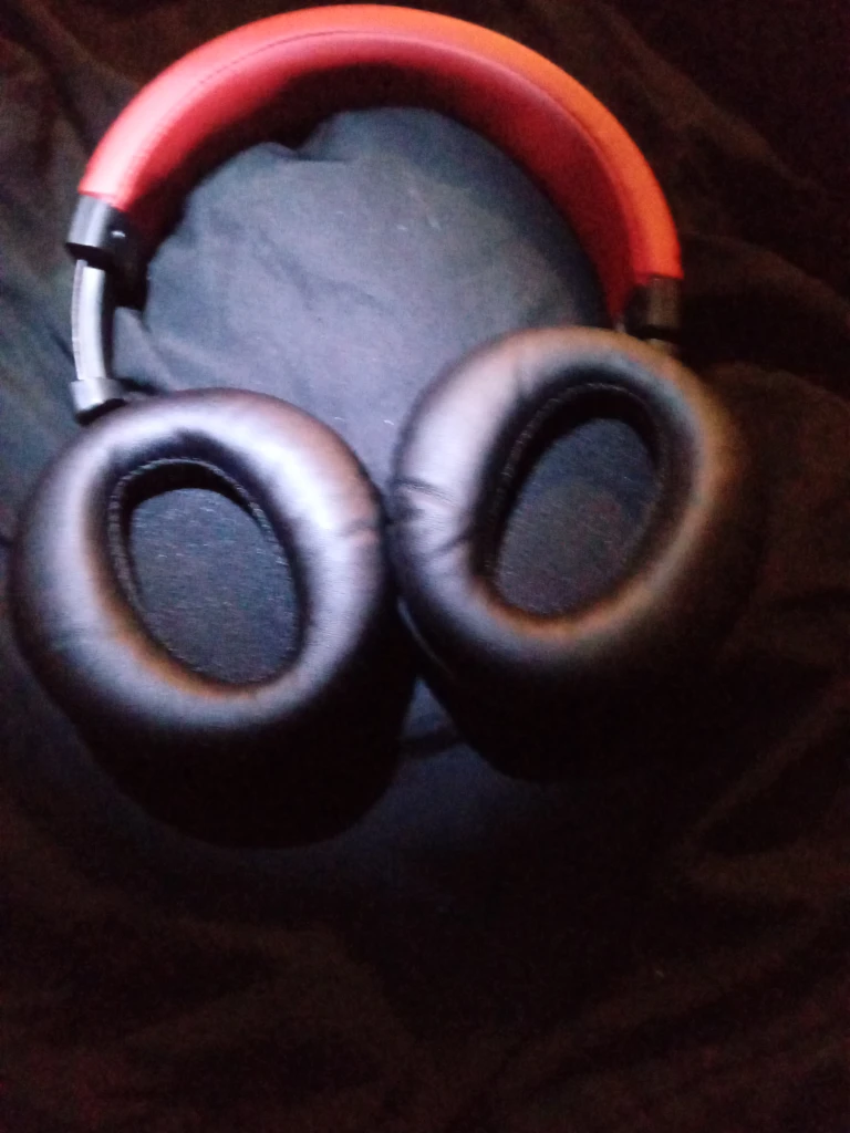 Red & Black Wireless Headphones - photo 2