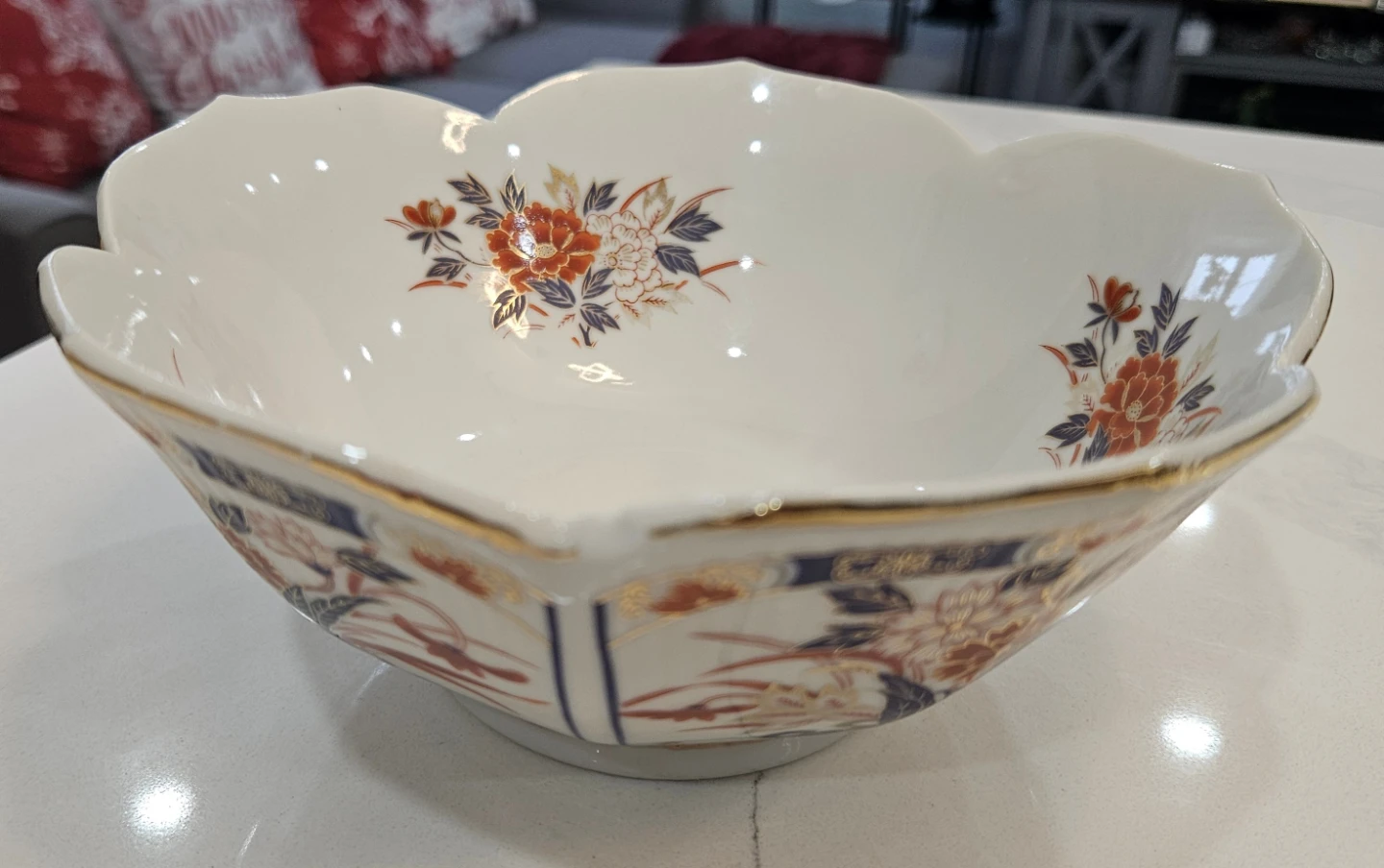 Vintage Japanese Imari Style Porcelain Bowl as is - photo 3