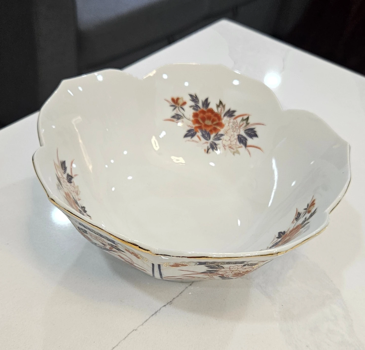 Vintage Japanese Imari Style Porcelain Bowl as is - photo 4