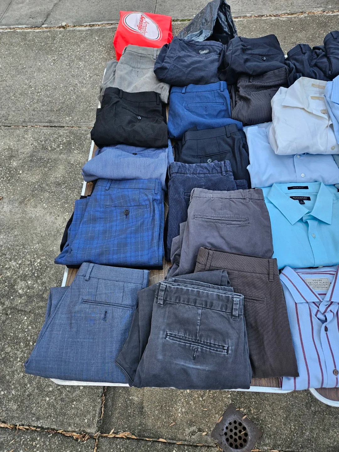 35 pants and shirts size 32 and medium image indicator(2)