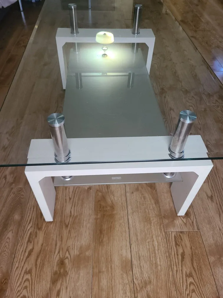 Modern Glass Top Coffee Table image indicator(2)
