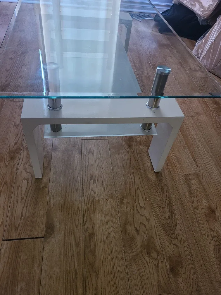 Modern Glass Top Coffee Table image indicator(5)
