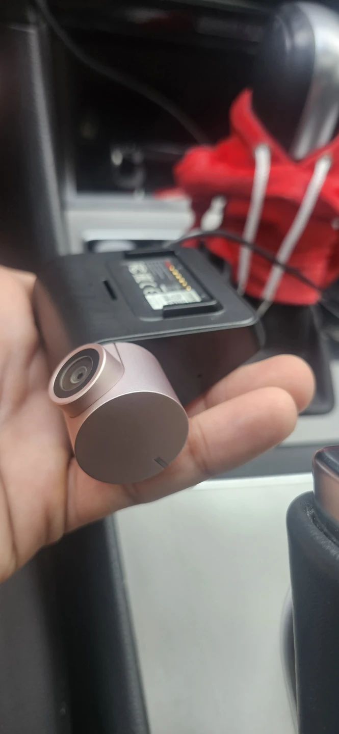 70mai Dash Cam - Like New! - photo 3