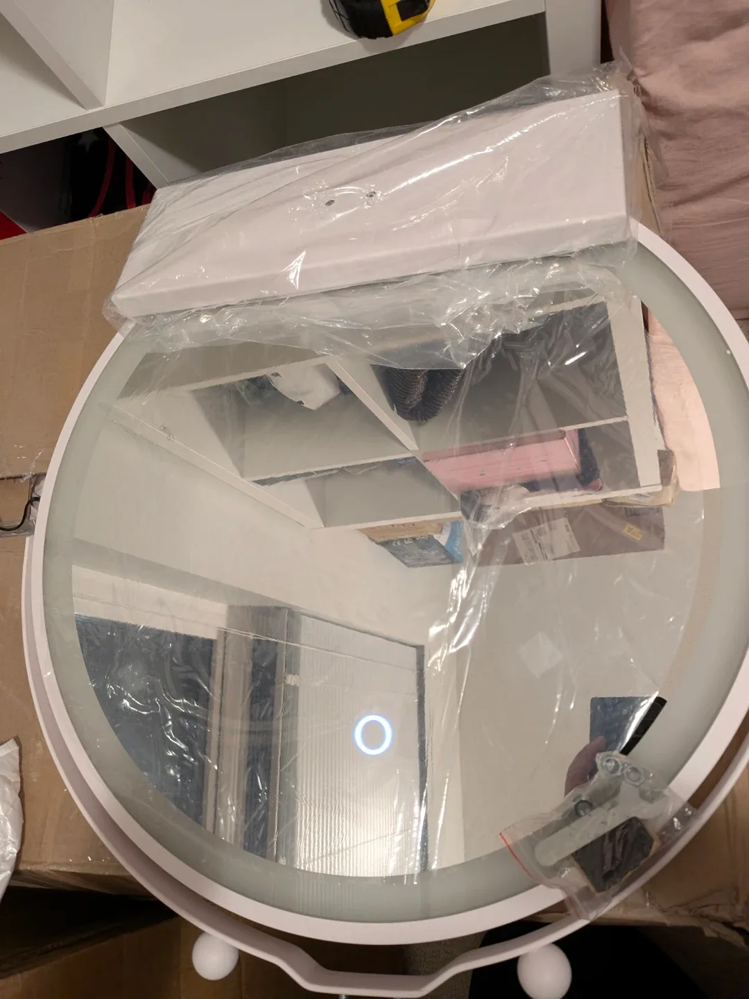 ZKIOV Vanity Mirror w/ Lights - Round Gold image indicator(5)