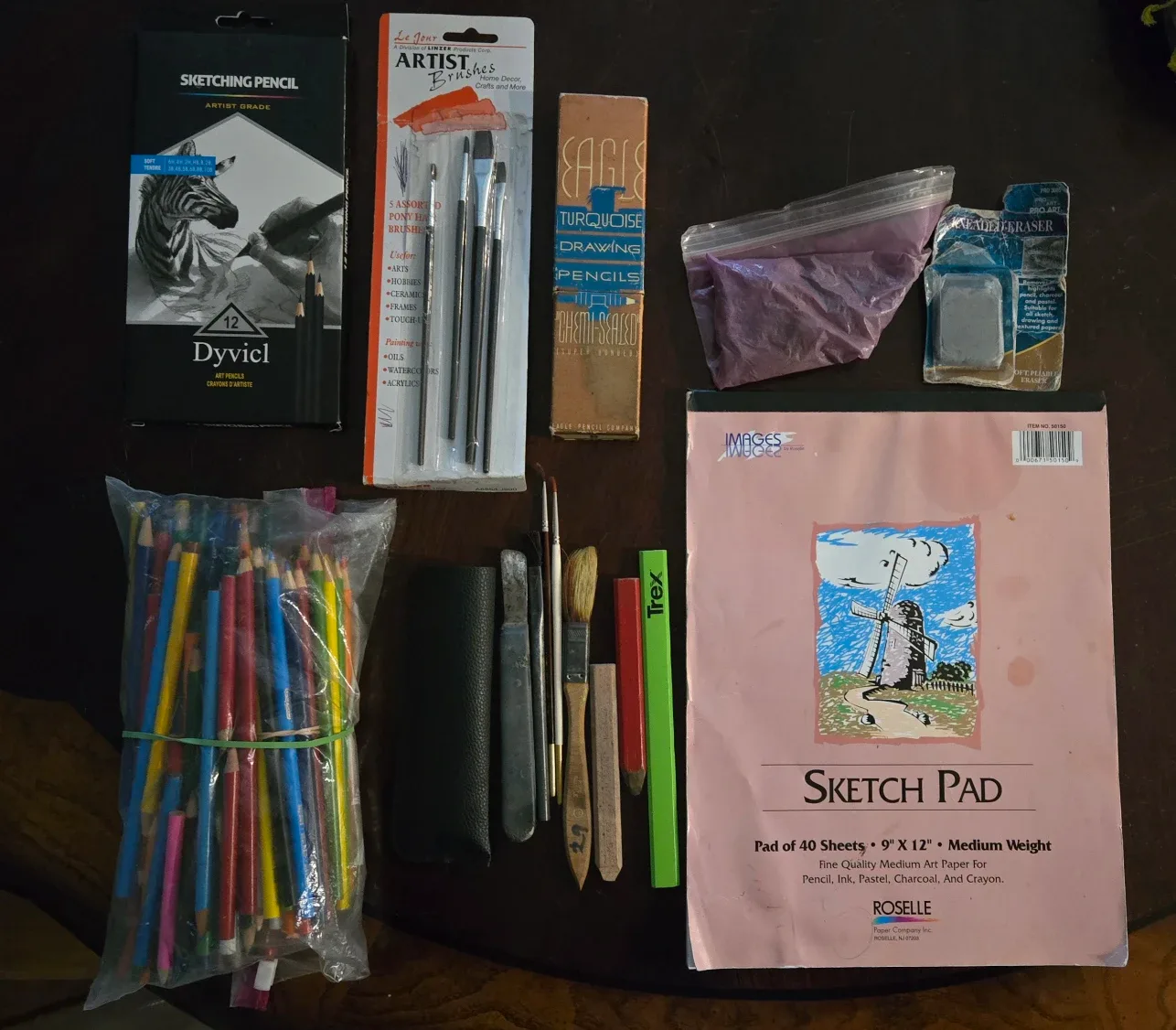 Art Supplies: Dyvicl Pencils, Roselle Sketch Pad & More