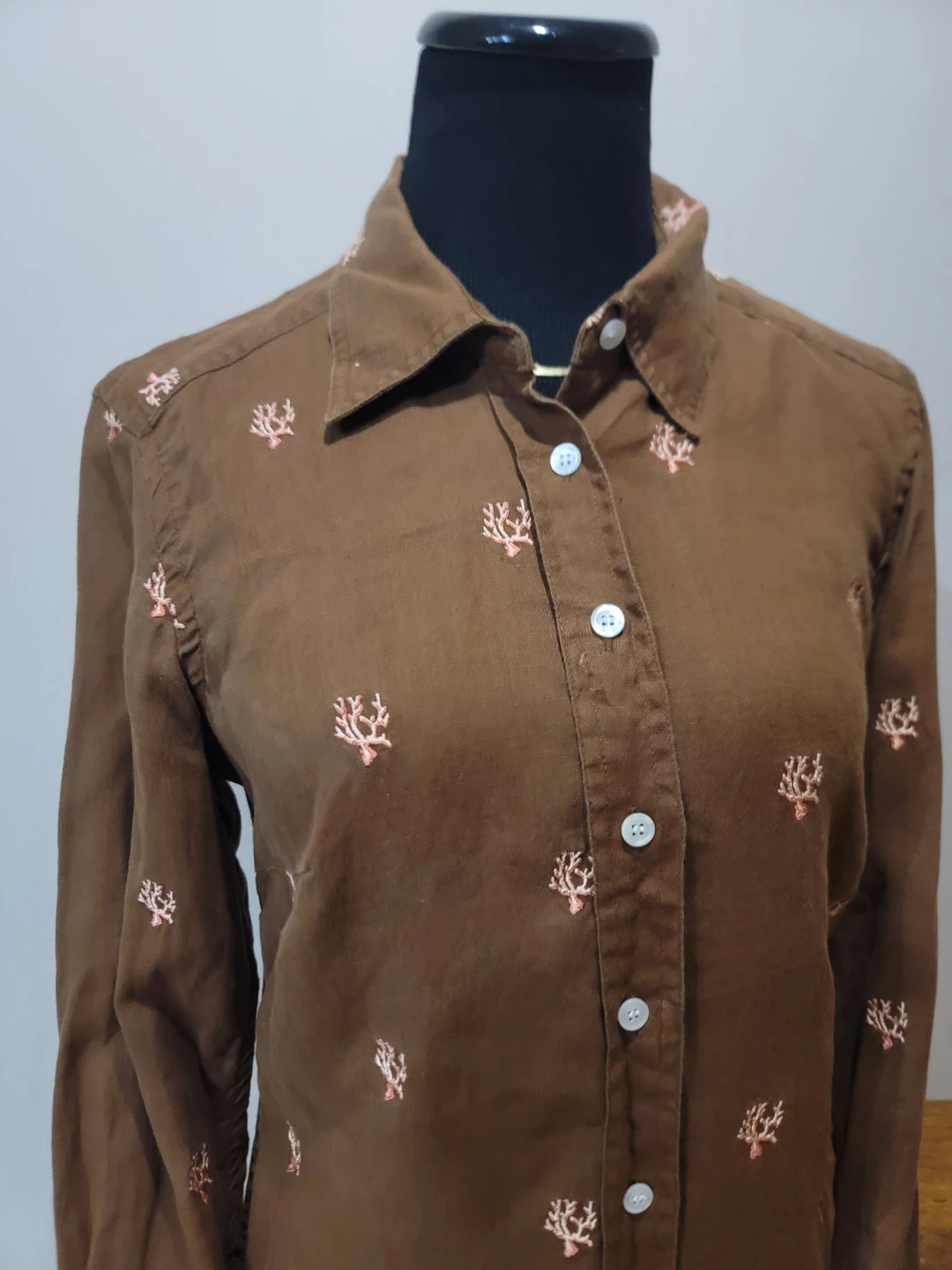 J. McLaughlin Brown Sea Coral Button Shirt Linen Size 2 EUC - photo 3