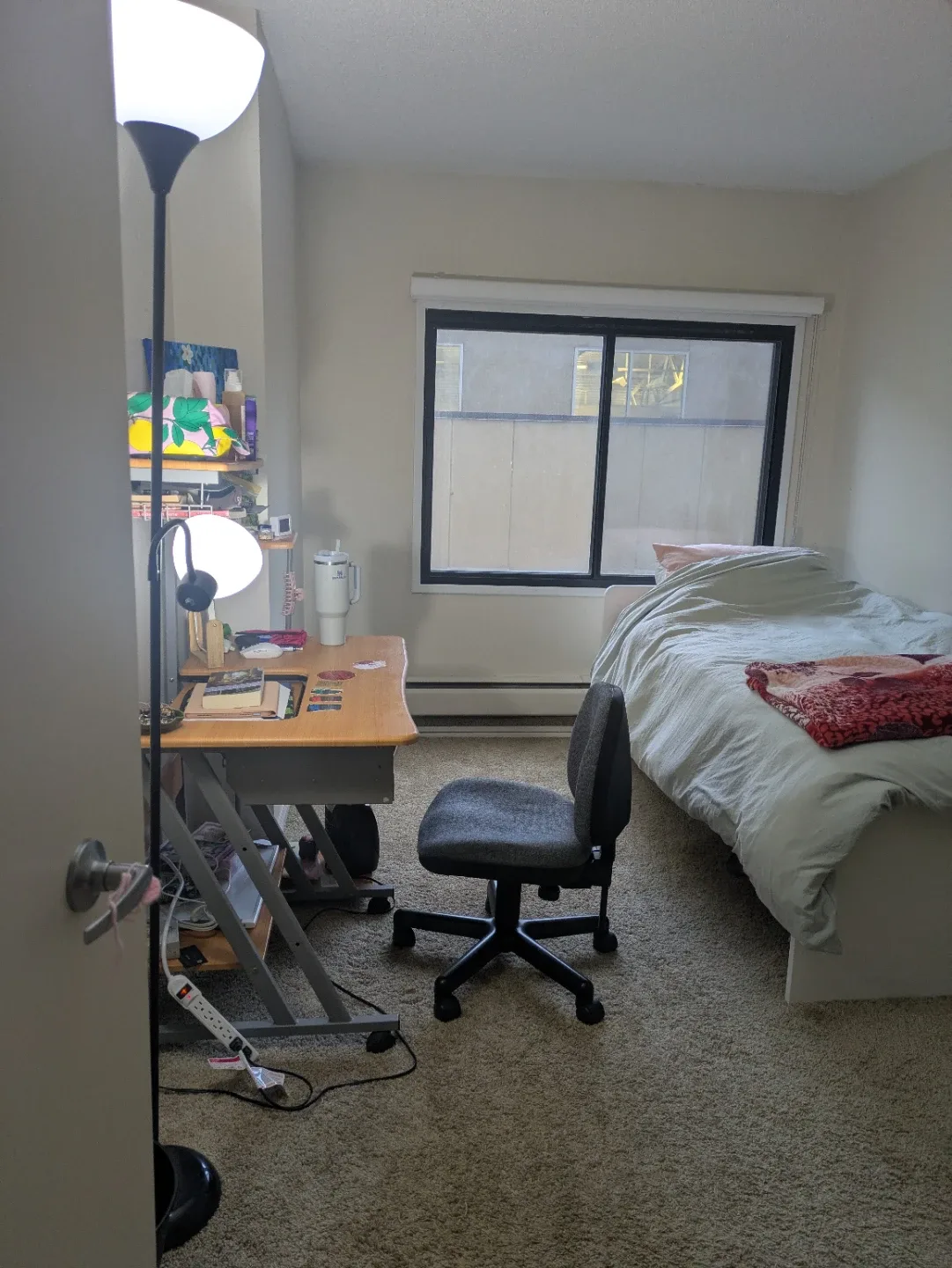 Private room in shared apartment