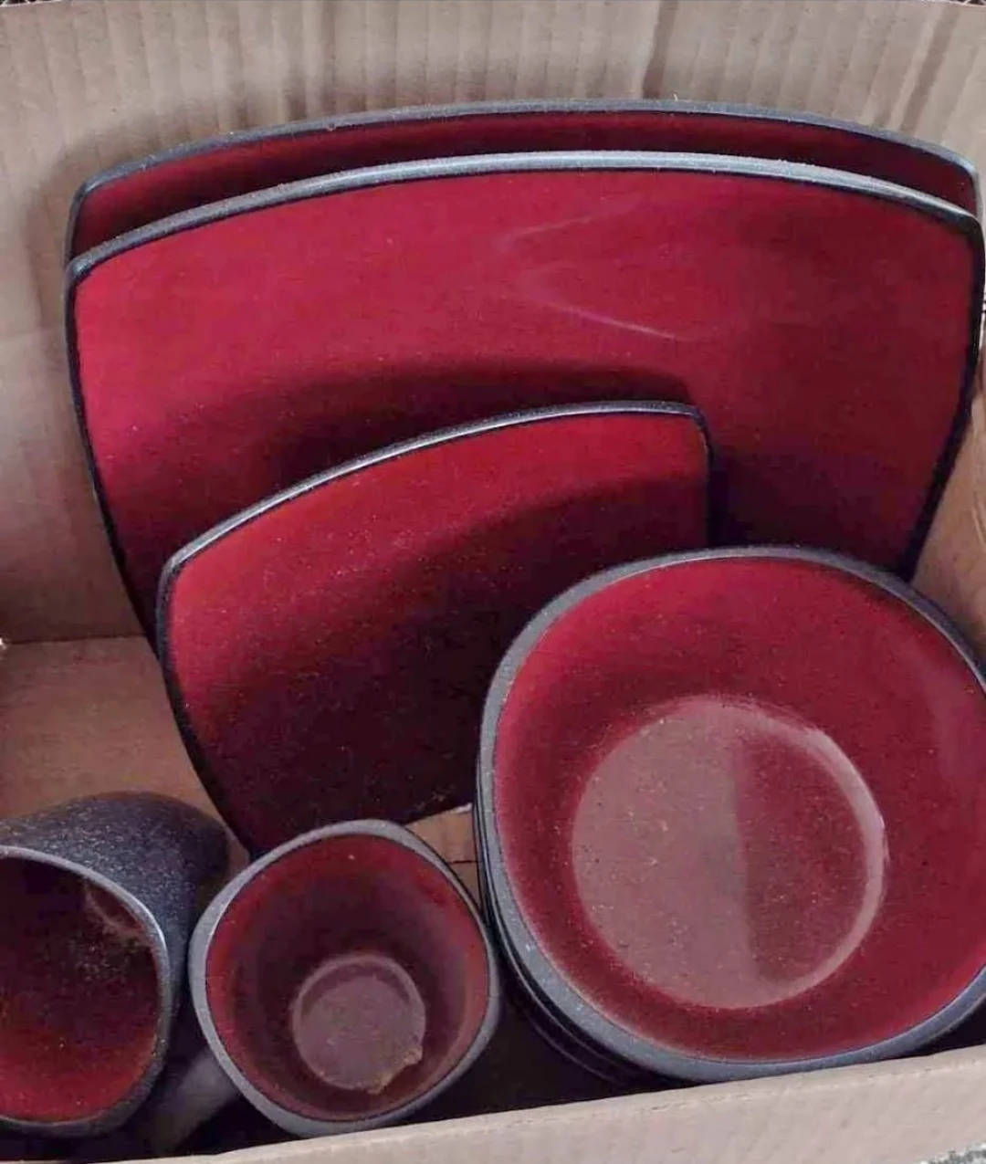Red & Black Floral Dinnerware Set - photo 2