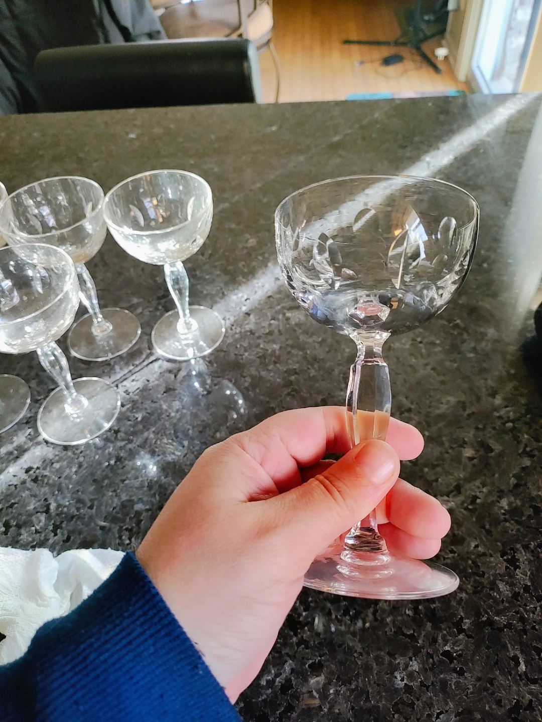 Set of 9 Champagne Glasses - photo 5
