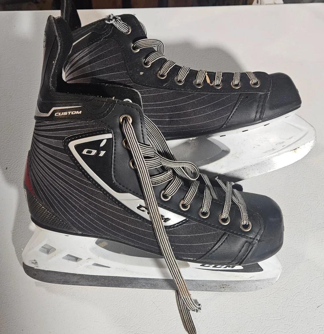CCM Custom 01 Ice Hockey Skates - Size 7 #Cleanout