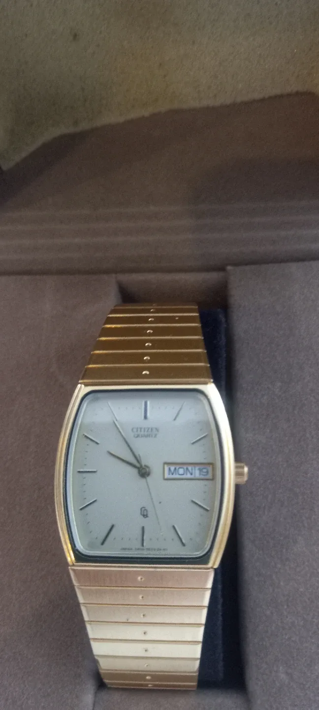 Citizen Quartz Gold Watch