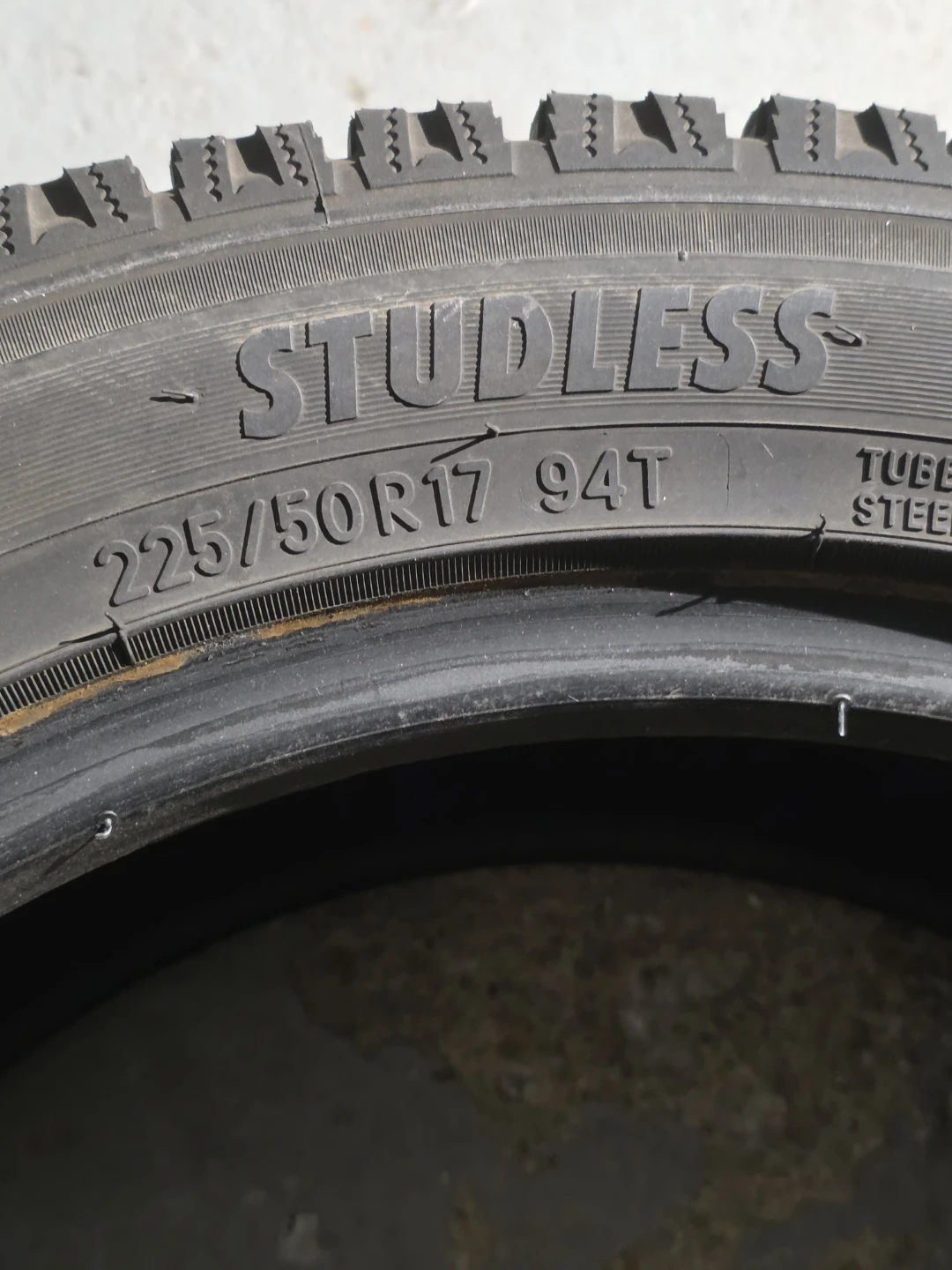 Studless Winter Tire - 225/50R17 - photo 2