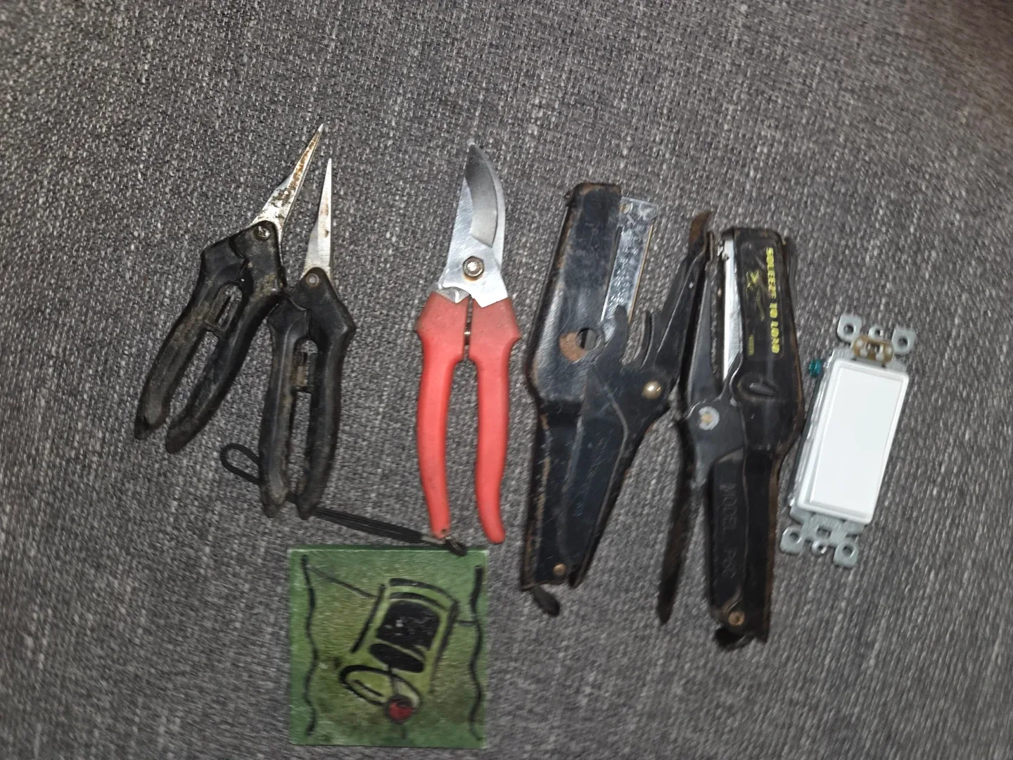 ##Cleanout P6C Staple Gun Tacker and garden clippers