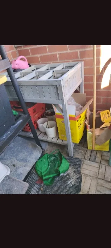 V Herb Garden Elevated Planter Box image indicator(3)