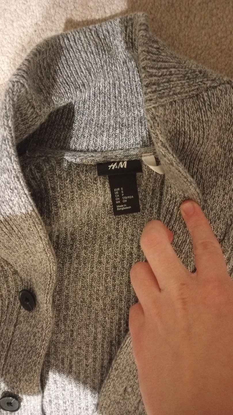 3 sweaters - photo 3