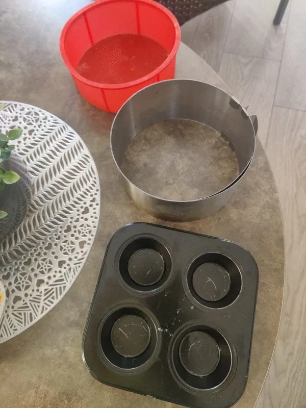 Baking Pans: Muffin, Cake ring and silicon baking mold #cleanout