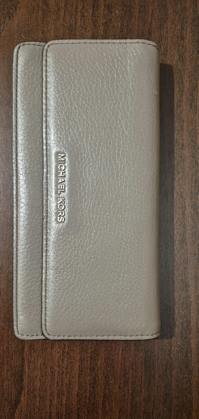 Michael Kors Leather Wallet - Taupe