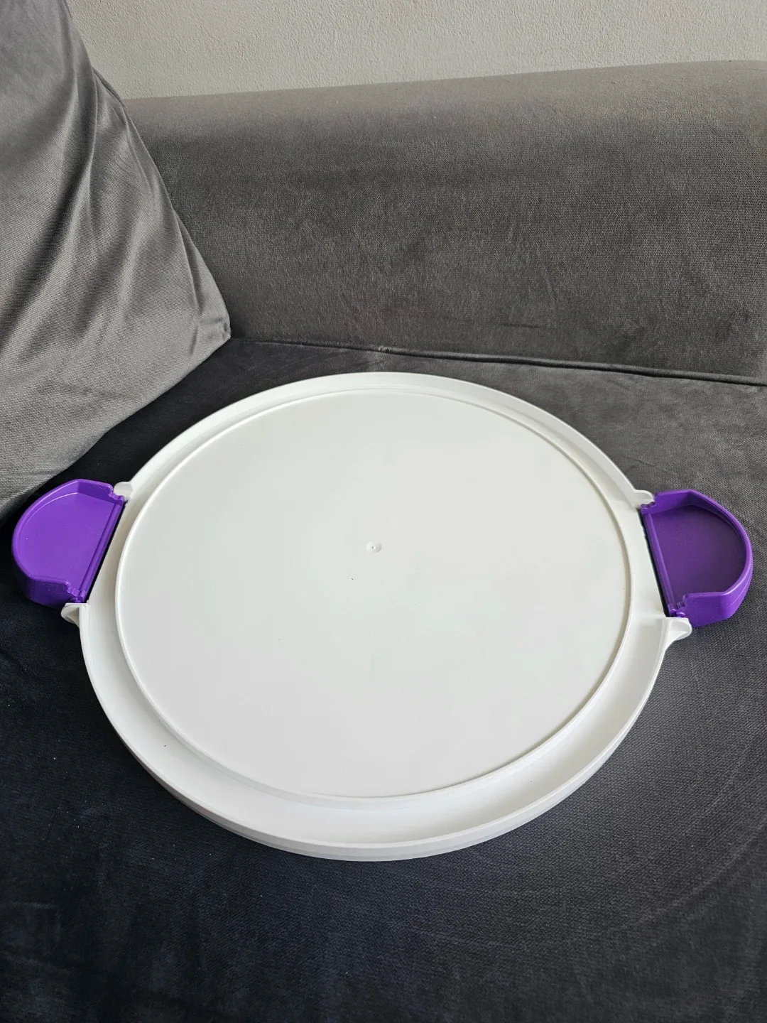 Wilton Cake and Cupcake Carrier Caddy 🎂 🧁 #Cleanout ♻️ image indicator(3)