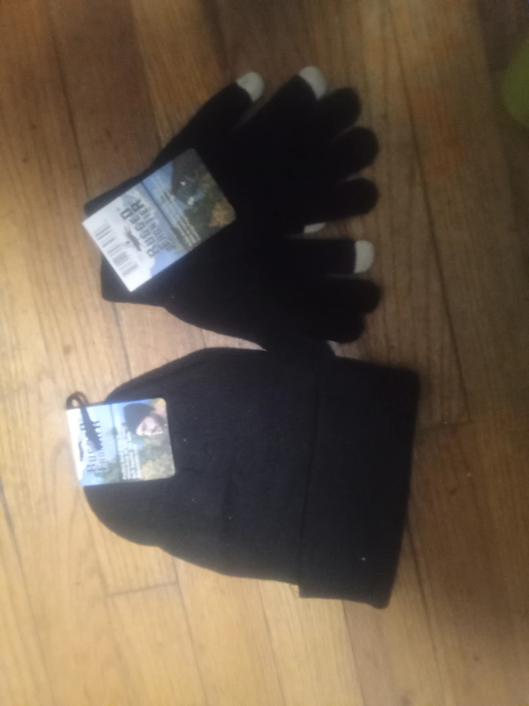 Rugged Frontier Black Gloves and Beanie - New with Tags
