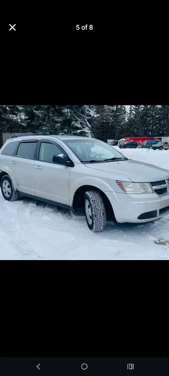 Dodge Journey SUV image indicator(2)