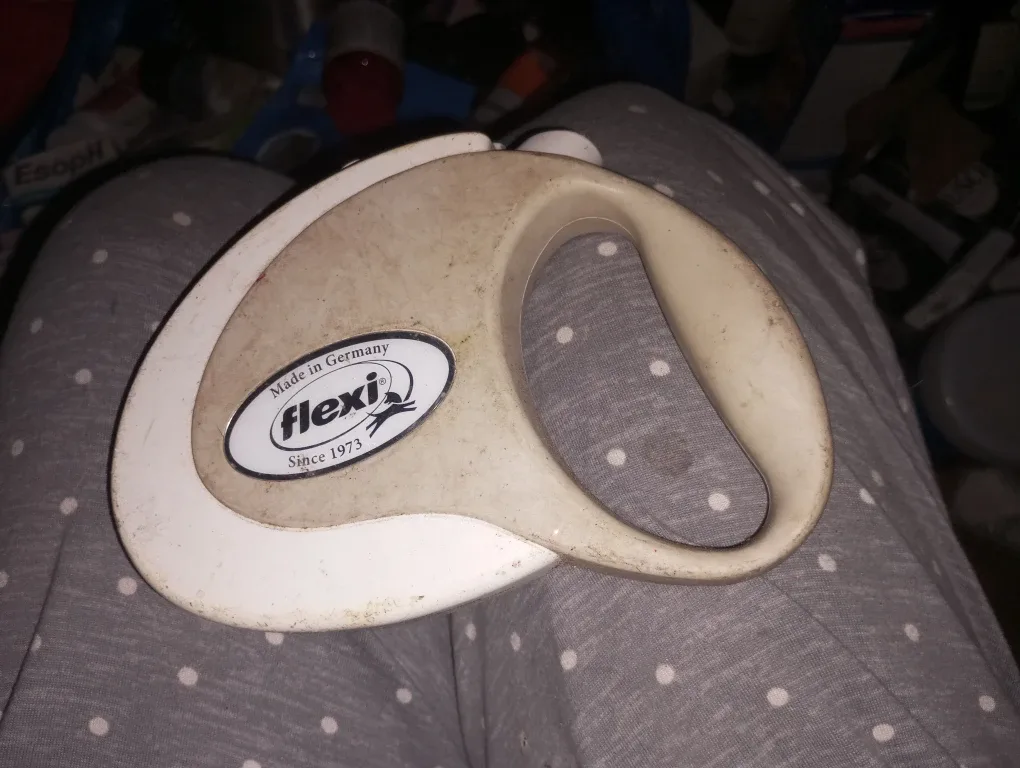 Flexi Retractable Dog Leash - Used