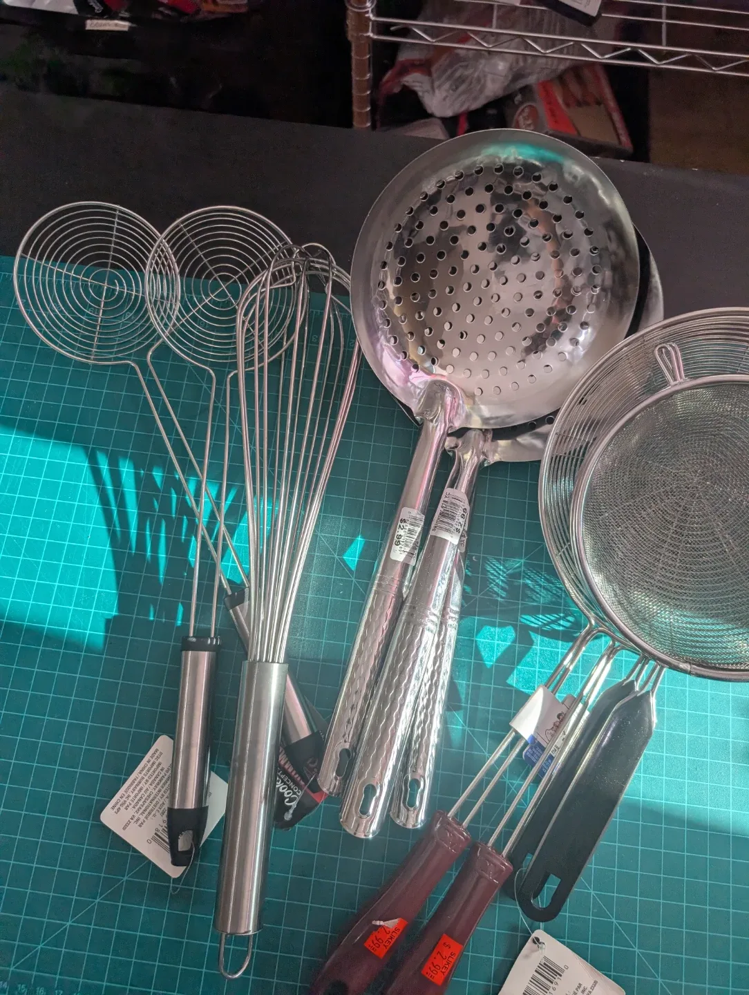 Assorted Kitchen Utensils - Spoons, Skimmers, Ladles image indicator(5)